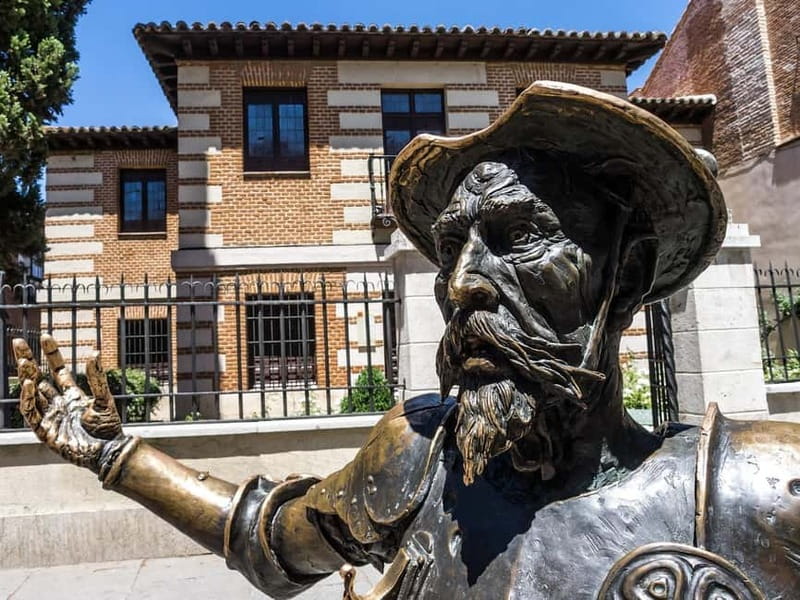 Madrid: Old Town & Poets District Guided Walking Tour - Plaza de Oriente and the Royal Palace views: a payoff you can keep using