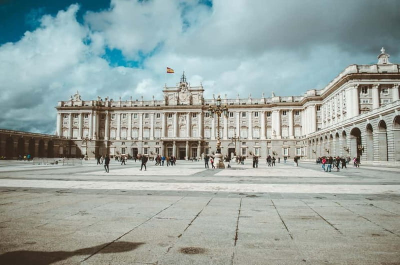 Madrid: Old Town & Poets District Guided Walking Tour - Price and value: €34 for a guided map of central Madrid
