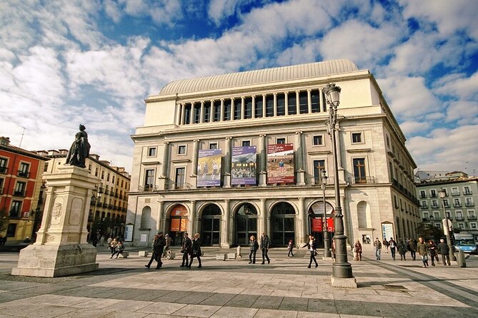 Madrid Old Town Tour & Flamenco Show with Optional Dinner - Torres Bermejas flamenco: the 60-minute show that anchors the night