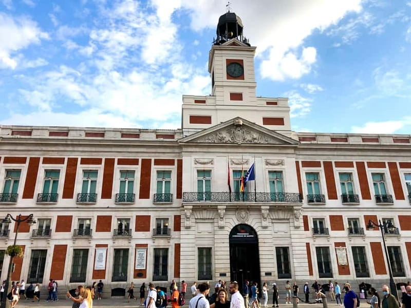 Madrid on foot: From Debod to Retiro - Key highlights worth showing up for