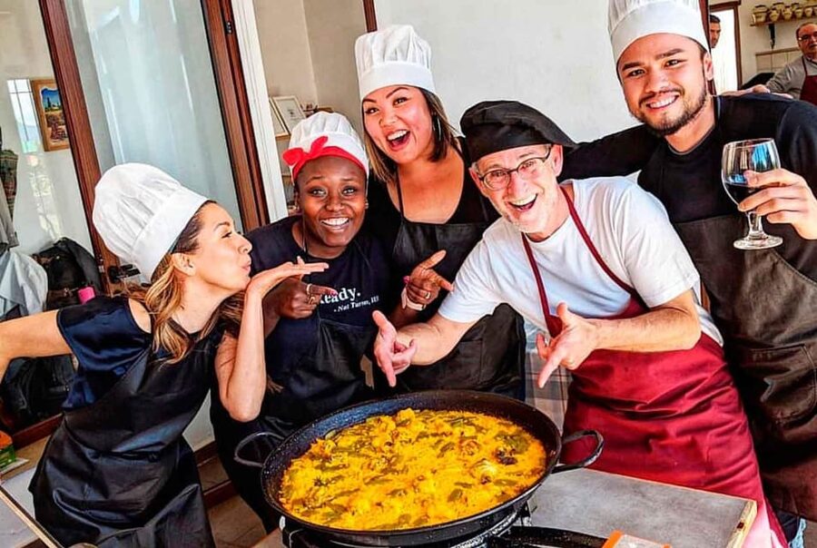 Madrid: Paella and Sangria Workshop in the City Center - Getting Started at Calle de la Montera (Bon Vivant and Upstairs)
