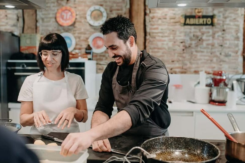 Madrid: Paella & Tapas Cooking Class and Market Visit - Why This Market-to-Kitchen Paella Class Feels So Madrid