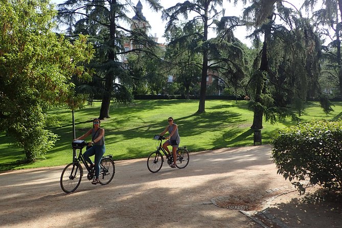 Madrid Parks & Riverside Bike Tour - Where the tour starts: Bravo Bike and what to expect before you roll