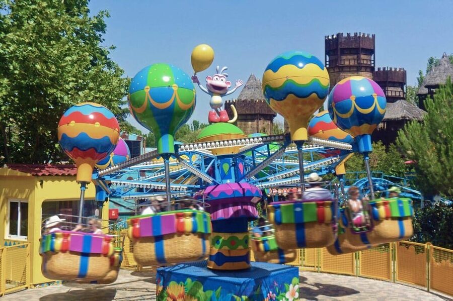 Madrid: Parque de Atracciones de Madrid Entry Ticket - Timing tips for a full day in Casa de Campo