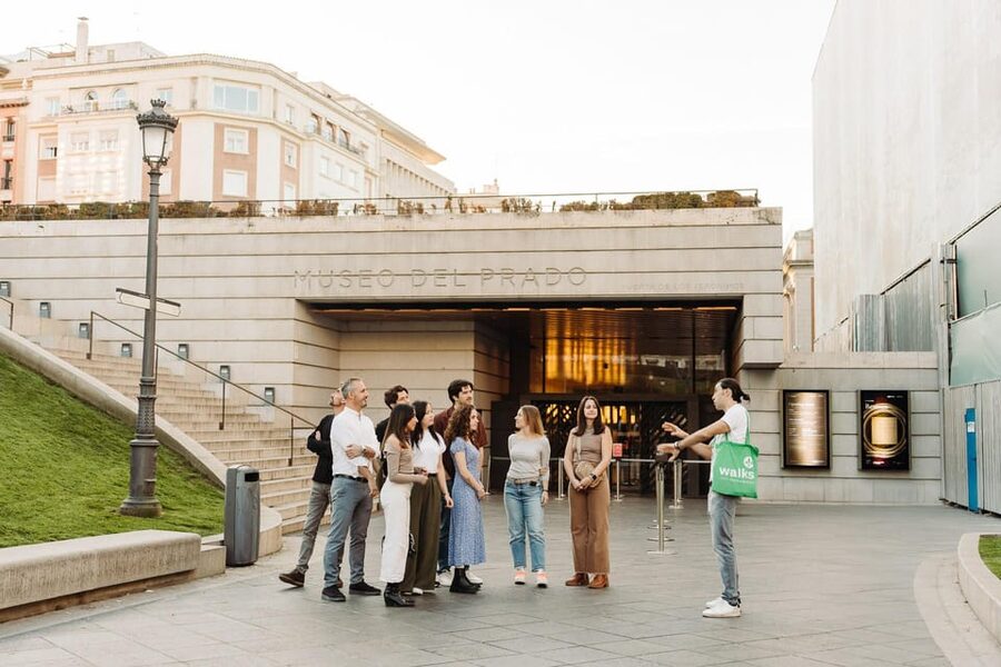 Madrid: Prado Museum & Lunch at World’s Oldest Restaurant - Meeting at the Monument to Goya and stepping into Prado mode
