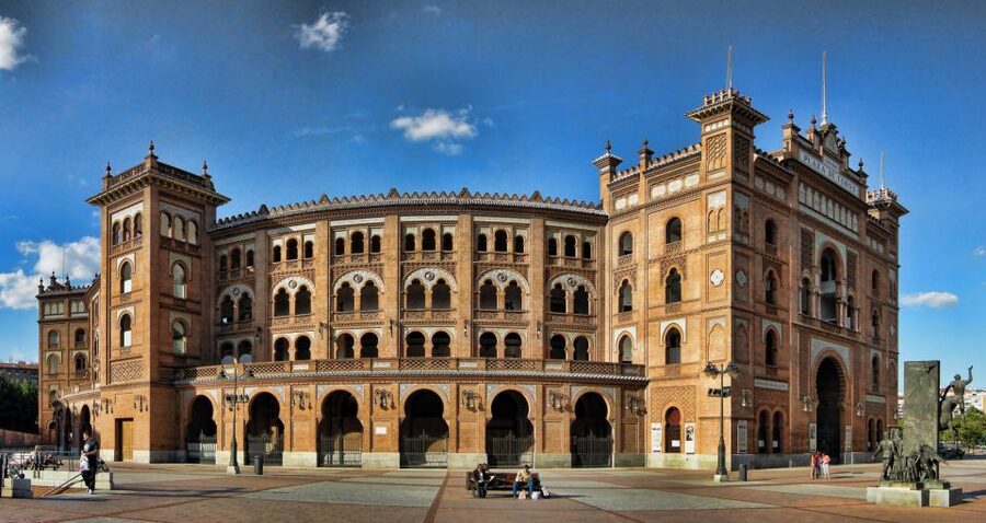 Madrid: Private Custom City Tour with Driver and Guide - Plaza de España and the Barrio de la Morería: medieval Madrid in real street form
