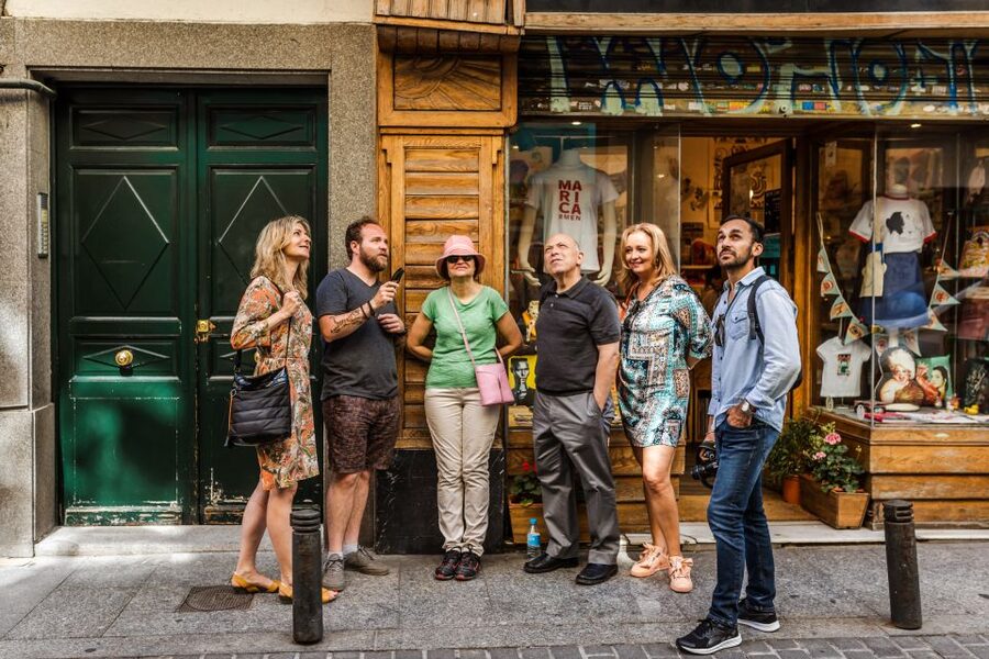 Madrid: Private Custom Experience with a Local, Icons & Gems - Things to think about before you book