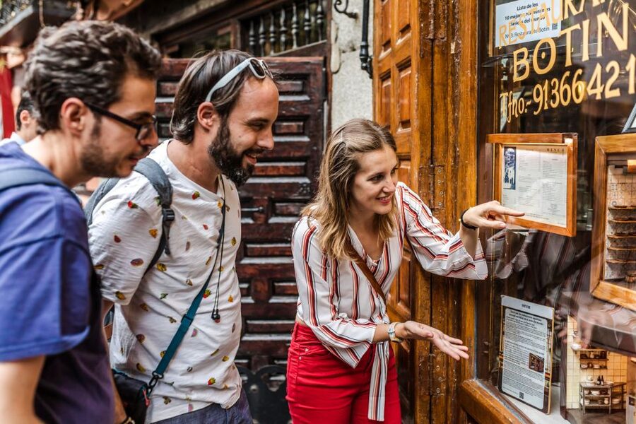 Madrid: Private Custom Experience with a Local, Icons & Gems - Languages, pickup, and how easy it is to start your day