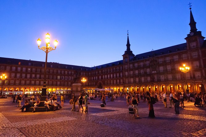 Madrid Private Night Walking Custom Tour with Tapa and a Drink - Madrid After Dark: What a Private Night Walk Changes