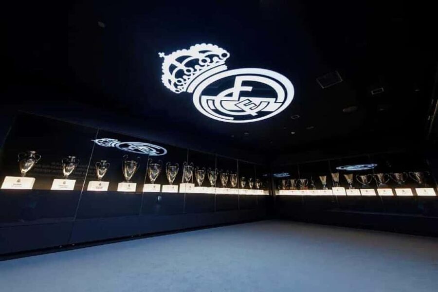 Madrid: Private Santiago Bernabéu Guided Tour - How Long Is 1.5 Hours? Timing and Expectations
