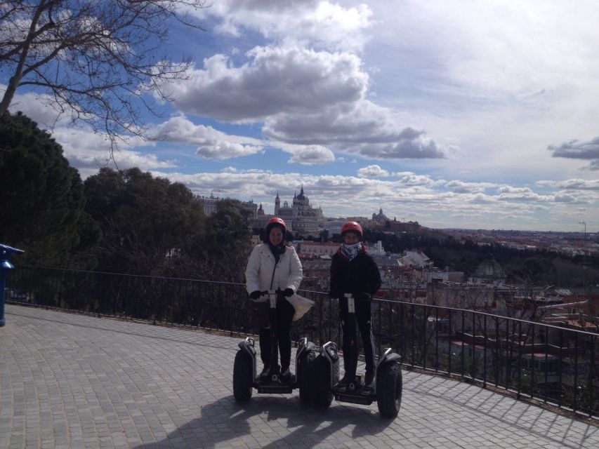 Madrid Private Segway tour. Retiro Park - Centro Historico - Entering Retiro and Centro Historico on a Segway