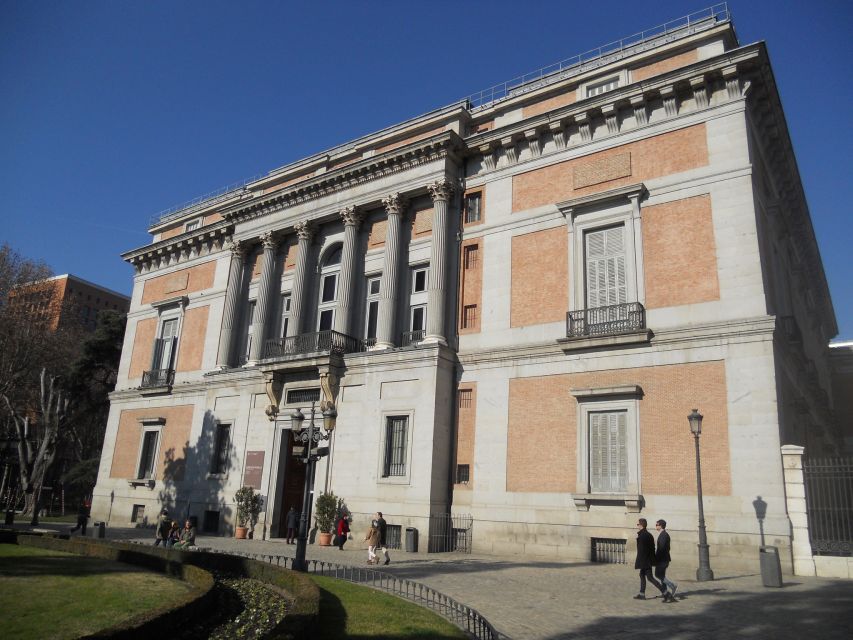 Madrid: Private Tour of the Prado Museum - Where the Tour Starts: Goya Statue at the Main Entrance