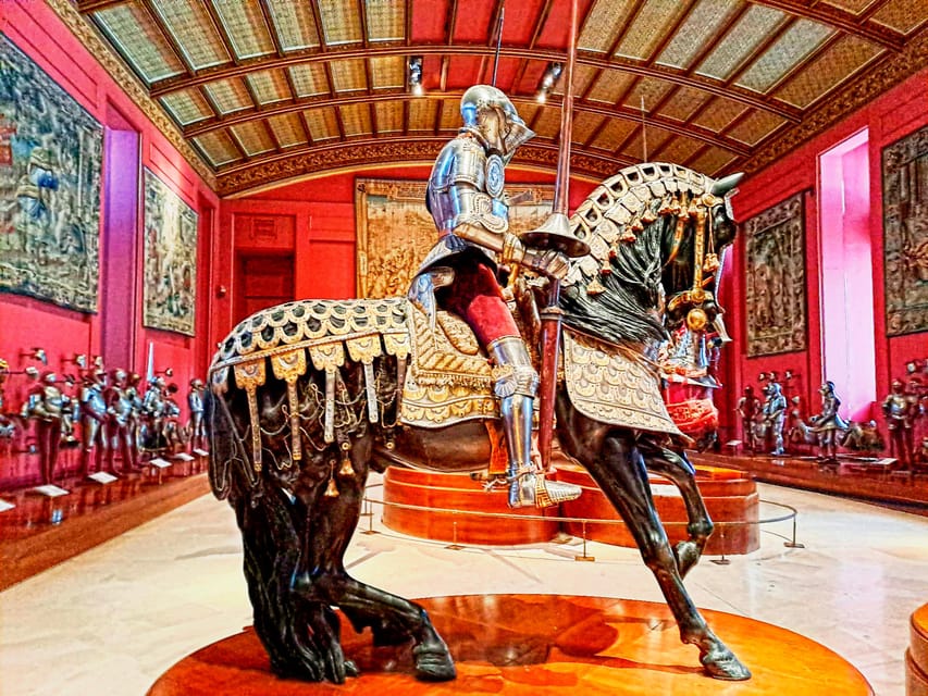 Madrid Private tour: Royal Palace & Cathedral & Old city - Old Madrid walking route: squares that explain the city