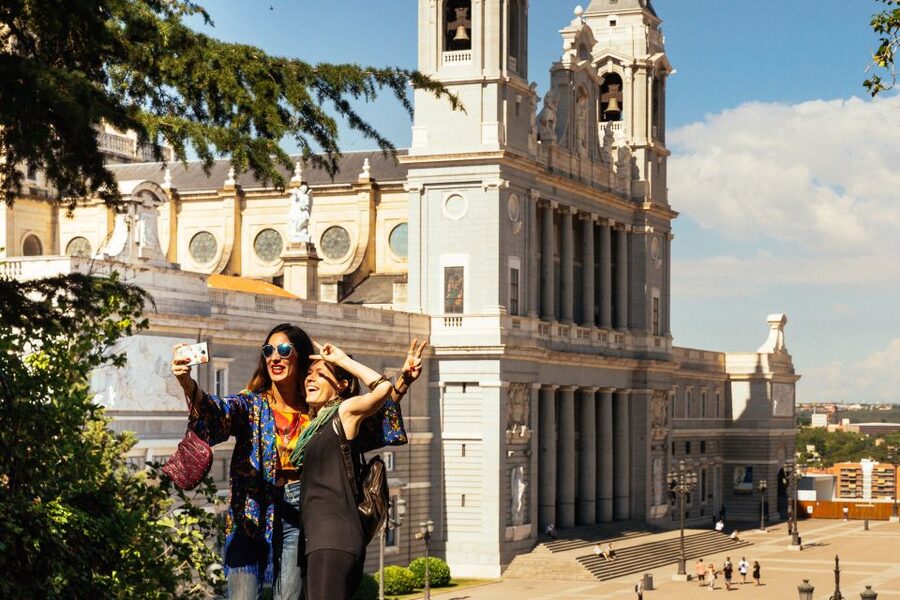 Madrid: Private Tour w/ Locals – Highlights and Hidden Gems - Quick hits before you go