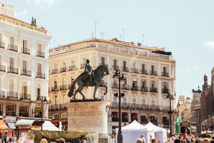 Madrid: Private Tour w/ Locals – Highlights and Hidden Gems - Royal Palace: seeing more than just a famous facade