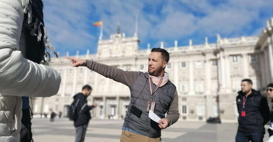 Madrid: Private Walking tour 2,5 hours or 5 hours - A Private Walking Tour That Feels Like Madrid, Not a Checklist