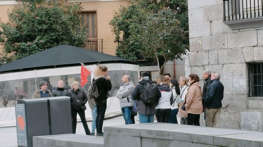 Madrid: Private Walking tour 2,5 hours or 5 hours - The Story Under Your Feet: Bourbon vs. Habsburg Planning