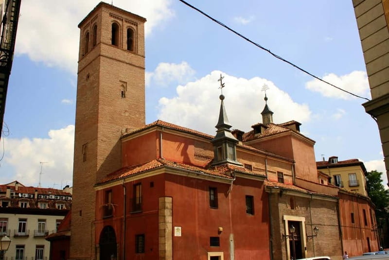 Madrid: Private Walking Tour - A 2-Hour Private Walk That Keeps Madrid Understandable