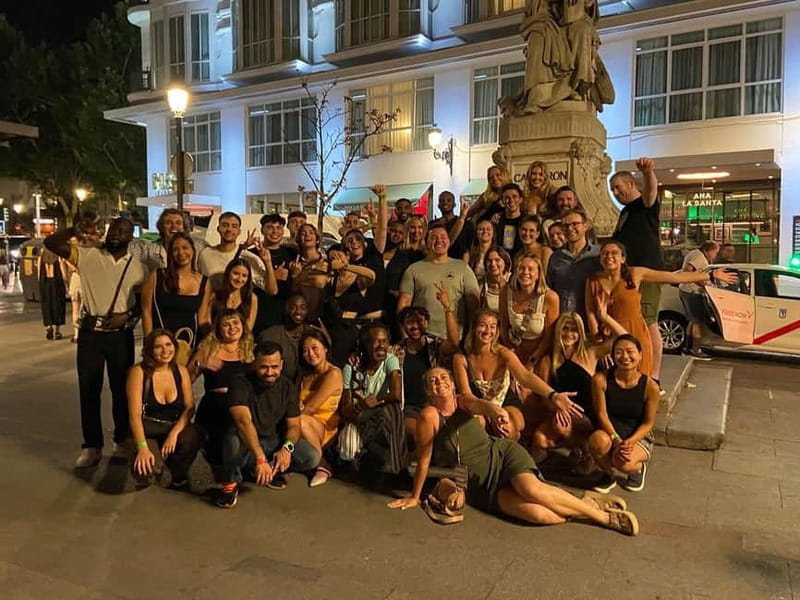 Madrid: Pub Crawl | Free shot & Free Club entry - The guided photo stop and secret dance show