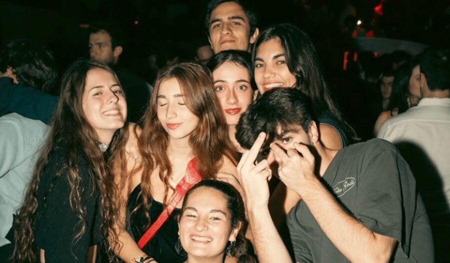 Madrid: Pub Crawl | Free shot & Free Club entry - Price and value: why $12 can work for Madrid nightlife