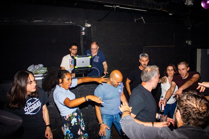 Madrid Pub Crawl with VIP Club Entrance - The crawl rhythm: snacks, shots, and fast venue changes