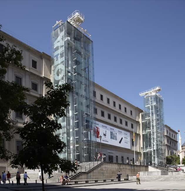 Madrid: Reina Sofía Museum Guided Tour, Small Group - Temporary exhibitions: how they change your interpretation