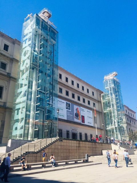 Madrid: Reina Sofía Museum Private Guided Tour - Key things you’ll notice right away