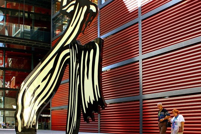 Madrid Reina Sofia Museum PRIVATE TOUR with Ticket Included - Picasso’s Guernica: why it’s the anchor of the whole visit
