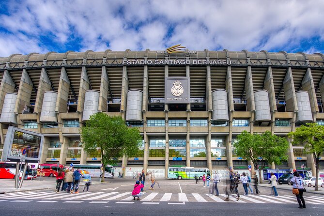 Madrid Reserved Access to Santiago Bernabeu - Security Lines and Why Early Arrival Still Matters