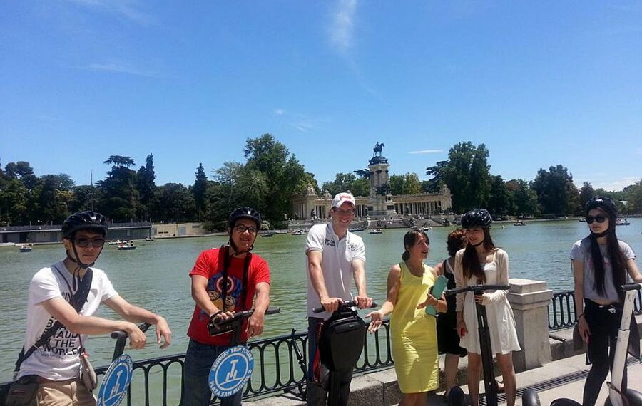 Madrid: Retiro Park 1.5-Hour Segway Tour - Getting your footing on Madrid’s Segways (training, helmet, and safety)