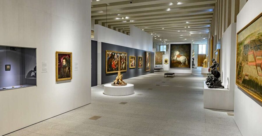 Madrid: Royal Collections Gallery Entry Ticket - Getting to the Royal Collections Gallery without wasting your day