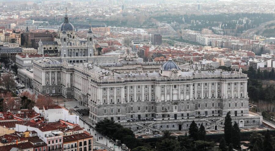 Madrid: Royal Palace Entry Ticket and Small Group Tour - Languages, Audio Support, and What You’ll Hear