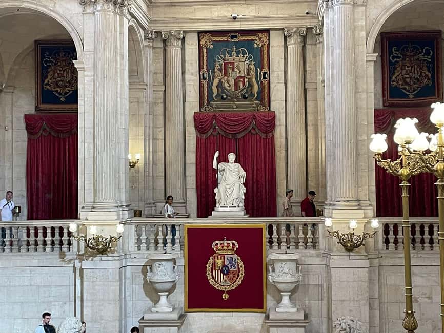 Madrid: Royal Palace Guided Tour with Entry Ticket - The Alfonso XII 1879 update and why 1931 matters