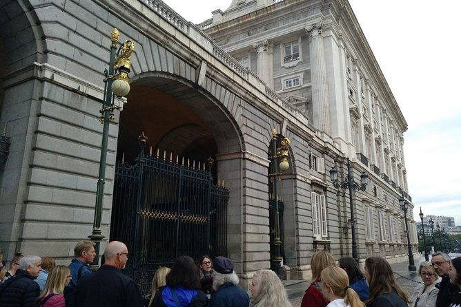 Madrid Royal Palace Private Tour with Skip-the-line Ticket - Royal Palace Skip-the-line in 90 minutes: what you’re buying