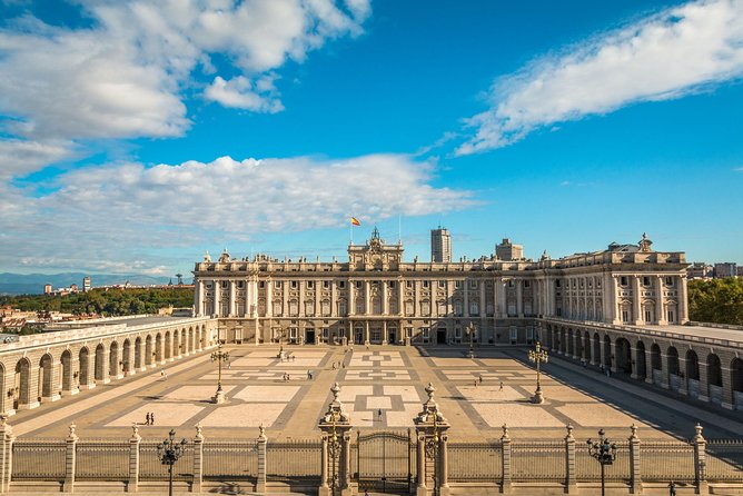 Madrid Royal Palace Private Tour with Skip-the-line Ticket - Skip-the-line tickets: saving time without losing the feeling