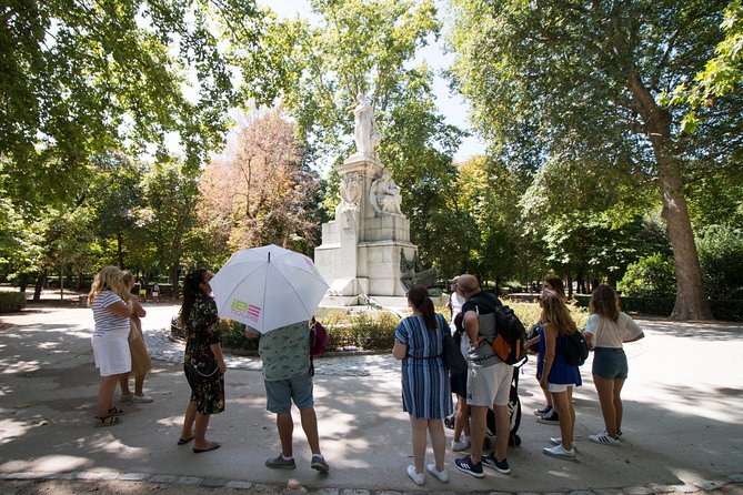 Madrid Royal Palace & Retiro Park Tour with Optional Tapas - English Gardens and fountains: why the palace grounds matter