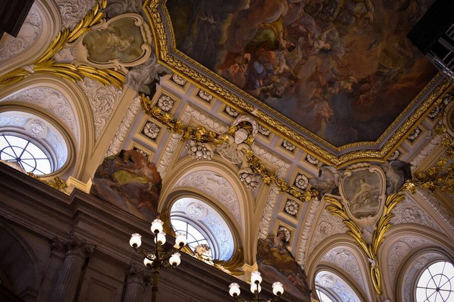 Madrid: Royal Palace Skip-the-line Guided Tour - Skip-the-line at the Royal Palace: why it matters in Madrid