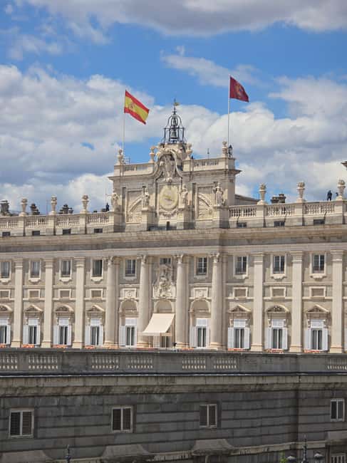 Madrid: Royal Palace Small Group Tour with Skip-the-Line - Key things to know before you go