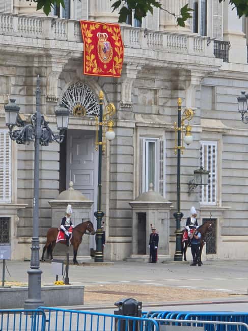 Madrid: Royal Palace Small Group Tour with Skip-the-Line - Madrid’s “why here” story: from the old Alcázar to the XVIII-century palace