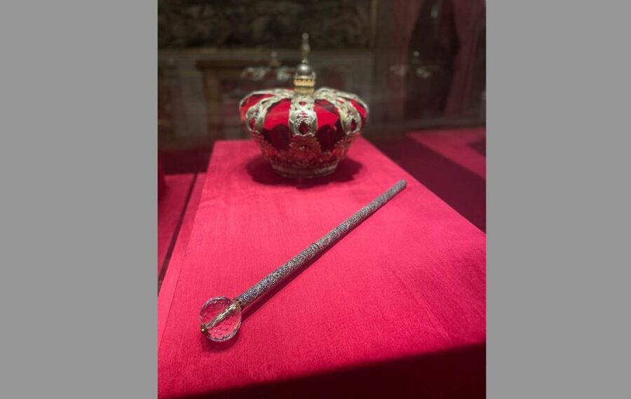 Madrid: Royal Palace tour - semi private or private - Key highlights you’ll feel right away