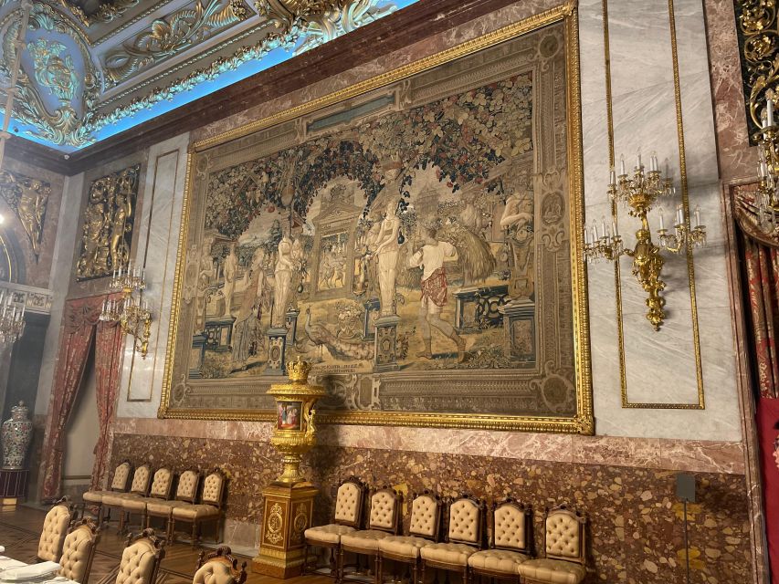 Madrid: Royal Palace tour - semi private or private - What happens at the end: Plaza de la Armería and temporary exhibits