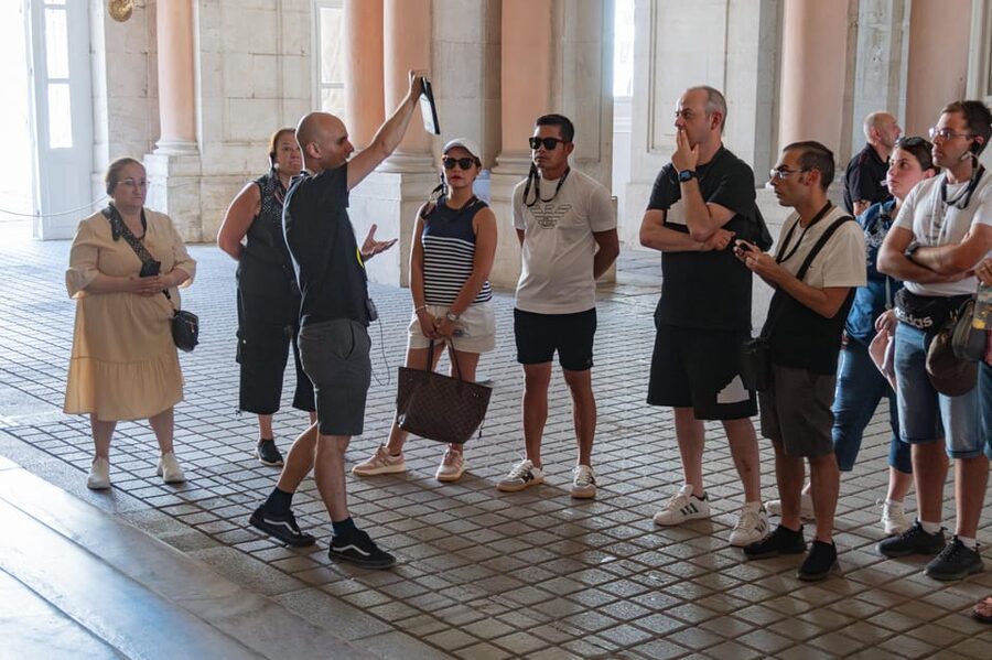 Madrid: Royal Palace VIP Tour with Skip-the-Line Ticket - Where You Meet: Plaza de Oriente and the White Umbrella