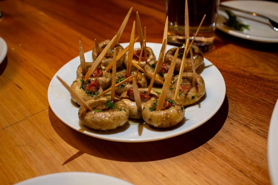 Madrid's Iconic Tapas, Taverns & History Experience - Price and Value: Does $79 Work for 3.5 Hours?