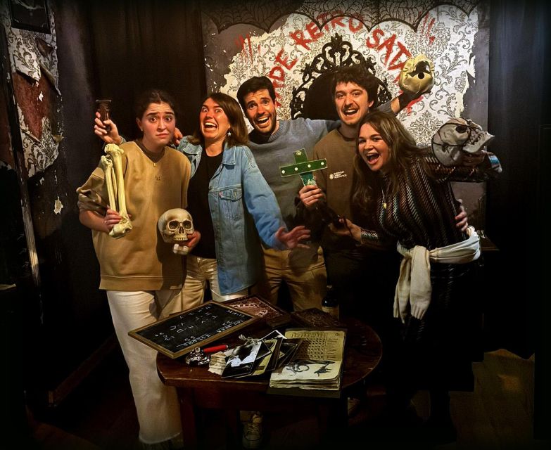 Madrid: Scary Escape Room "The Haunted Box" - Timing and team size: what “private” really means