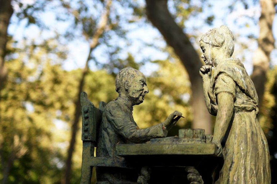 Madrid: Secrets of Retiro Park 2-Hour Walking Tour - Royal Astronomical Observatory: architecture with a purpose