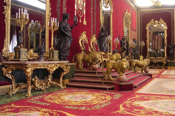 Madrid Sightseeing Tour with Royal Palace Skip the Line Ticket - Armory Square Views: Don’t Rush Out