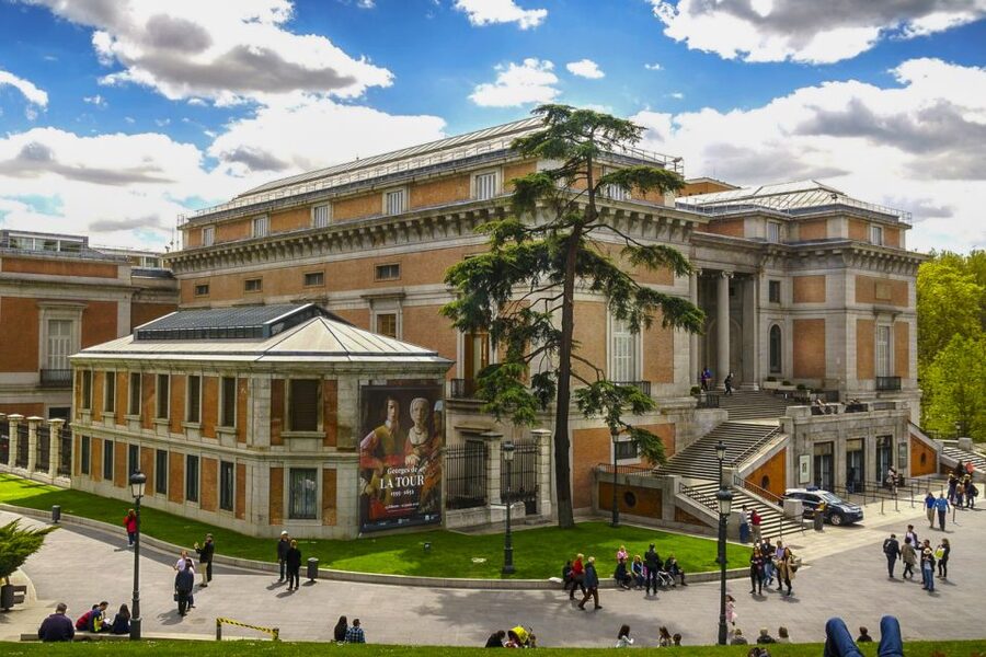 Madrid: Small Group of Prado Museum Tour & Optional Tapas - Small group dynamics: good pacing, better questions