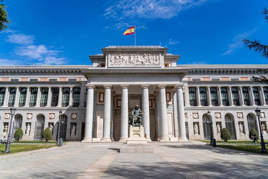Madrid: Small-Group Prado Museum Guided Tour (Up to 7) - Puerta de los Jerónimos and the route from Renaissance to Baroque
