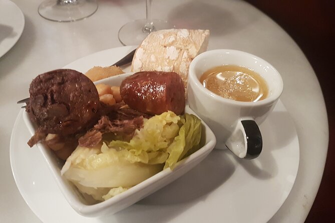 Madrid Small Group Tapas Tour at 4 Venues -Lunch or Dinner - A 3.5-hour tapas meal that starts at Plaza de Isabel II