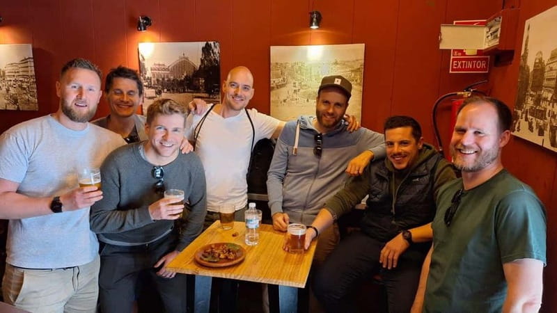 Madrid: Small Group Tour with Tapas & Drinks - Plaza de Oriente finish: a smart landing spot for your next move